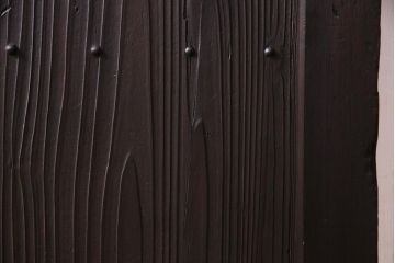 和製アンティーク　大正昭和初期　ヒノキ材の木肌と格子が上品な雰囲気を醸し出す蔵戸(建具、引き戸、玄関戸)