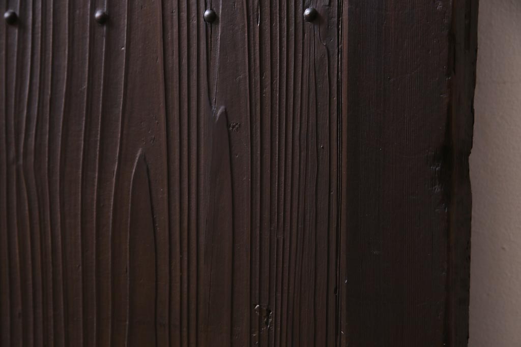 和製アンティーク　大正昭和初期　ヒノキ材の木肌と格子が上品な雰囲気を醸し出す蔵戸(建具、引き戸、玄関戸)