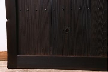和製アンティーク　大正昭和初期　ヒノキ材の木肌と格子が上品な雰囲気を醸し出す蔵戸(建具、引き戸、玄関戸)
