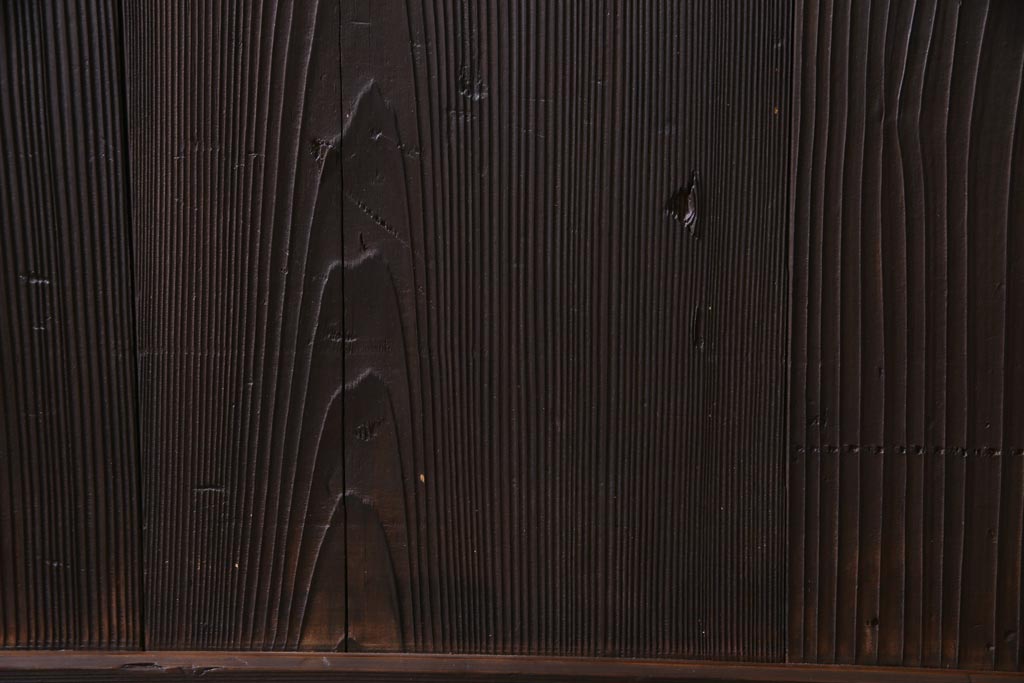 和製アンティーク　大正昭和初期　ヒノキ材の木肌と格子が上品な雰囲気を醸し出す蔵戸(建具、引き戸、玄関戸)