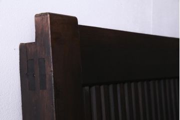 和製アンティーク　大正昭和初期　ヒノキ材の木肌と格子が上品な雰囲気を醸し出す蔵戸(建具、引き戸、玄関戸)