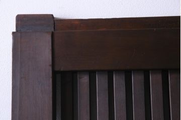 和製アンティーク　大正昭和初期　ヒノキ材の木肌と格子が上品な雰囲気を醸し出す蔵戸(建具、引き戸、玄関戸)