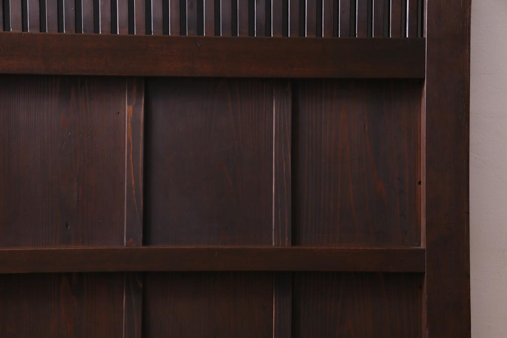 和製アンティーク　大正昭和初期　ヒノキ材の木肌と格子が上品な雰囲気を醸し出す蔵戸(建具、引き戸、玄関戸)