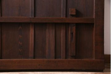 和製アンティーク　大正昭和初期　ヒノキ材の木肌と格子が上品な雰囲気を醸し出す蔵戸(建具、引き戸、玄関戸)