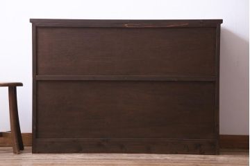 リメイク家具　ダイヤガラス入り　古い建具を使ったレトロな雰囲気あふれるガラス戸棚(収納棚、サイドボード)