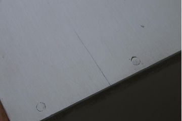 リメイク家具　ペイント　レトロスタイルのアクセントにおすすめなパタパタ扉の収納棚(戸棚、リビングボード)