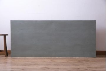 リメイク家具　ペイント　レトロスタイルのアクセントにおすすめなパタパタ扉の収納棚(戸棚、リビングボード)
