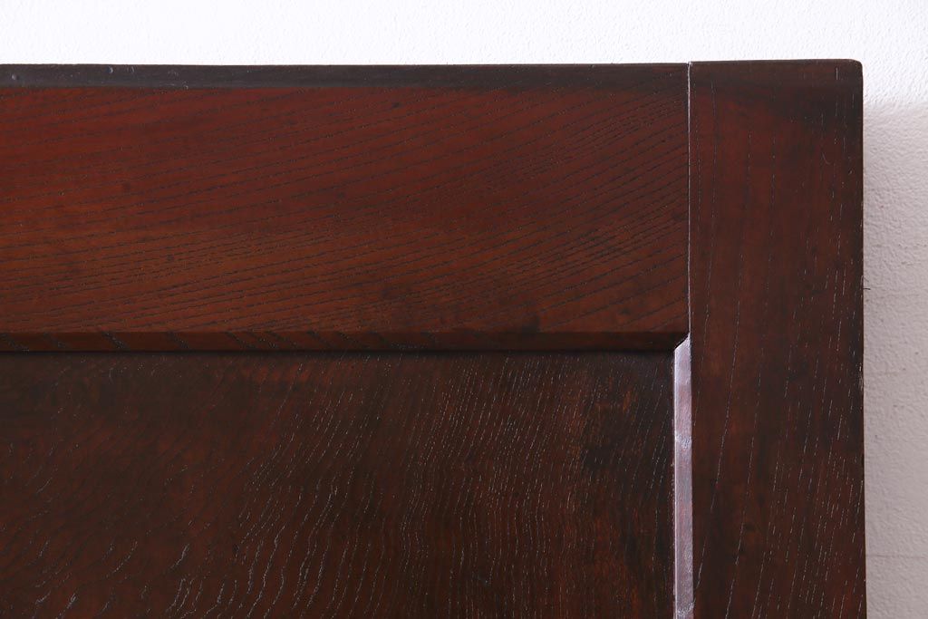 和製アンティーク　明治期　欅一枚板　漆塗りが上品な印象与える蔵戸(建具、引き戸、玄関戸)