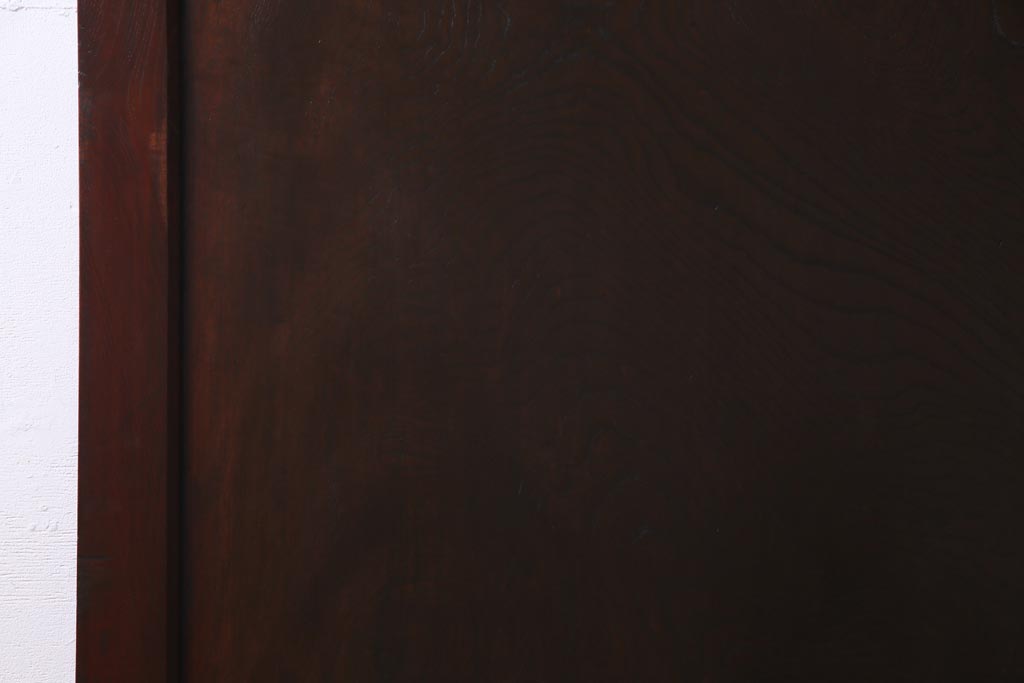 和製アンティーク　明治期　欅一枚板　漆塗りが上品な印象与える蔵戸(建具、引き戸、玄関戸)