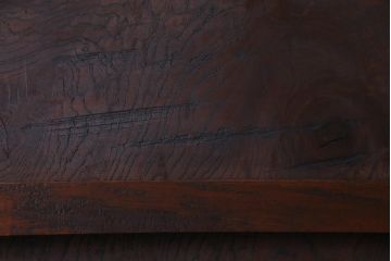 和製アンティーク　明治期　欅一枚板　漆塗りが上品な印象与える蔵戸(建具、引き戸、玄関戸)