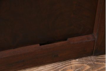 和製アンティーク　明治期　欅一枚板　漆塗りが上品な印象与える蔵戸(建具、引き戸、玄関戸)