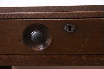 レトロ家具　昭和初期　栓材　レトロな雰囲気がお洒落な文机(座卓、作業台)