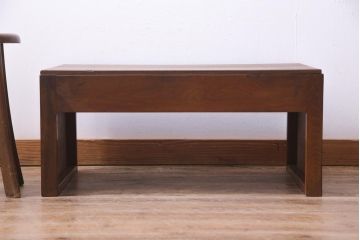 レトロ家具　昭和初期　栓材　レトロな雰囲気がお洒落な文机(座卓、作業台)