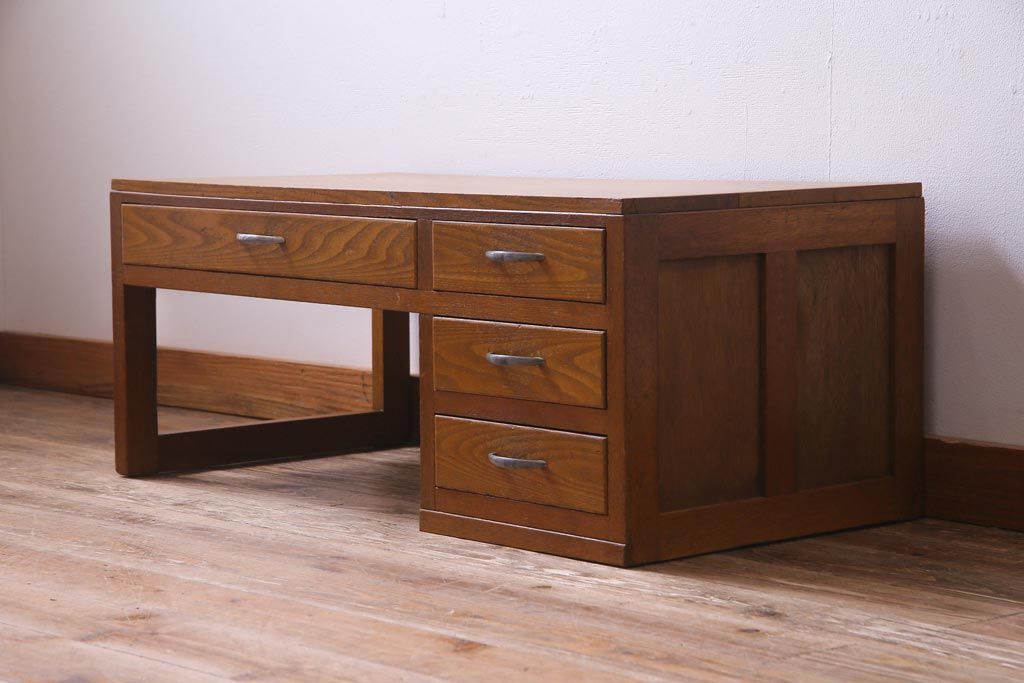 レトロ家具　昭和レトロ　栓材　温もり溢れる明るい色味の文机(片袖机)