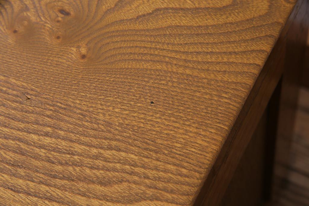 レトロ家具　昭和レトロ　栓材　温もり溢れる明るい色味の文机(片袖机)