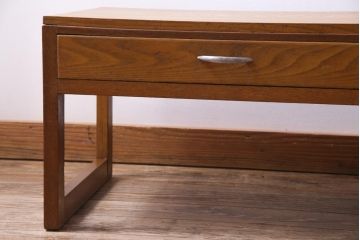 レトロ家具　昭和レトロ　栓材　温もり溢れる明るい色味の文机(片袖机)