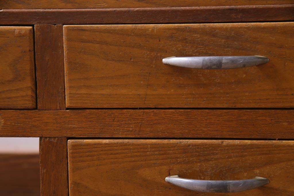 レトロ家具　昭和レトロ　栓材　温もり溢れる明るい色味の文机(片袖机)