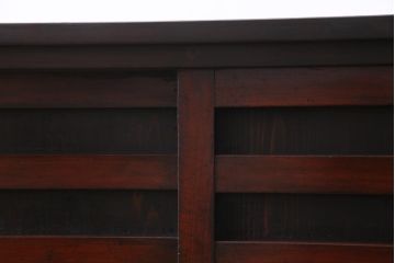 ラフジュ工房オリジナル　明治期の建具を活用した味のある佇まいの戸棚(収納棚)