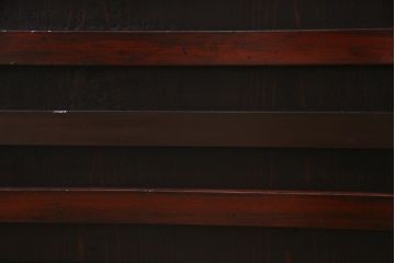 ラフジュ工房オリジナル　明治期の建具を活用した味のある佇まいの戸棚(収納棚)