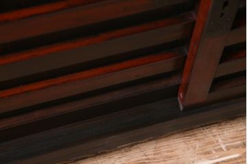 ラフジュ工房オリジナル　明治期の建具を活用した味のある佇まいの戸棚(収納棚)