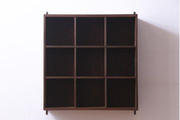 ラフジュ工房オリジナル　リメイク家具　3×3マス　収納しながらディスプレイも楽しめる壁掛けマス目棚(壁掛け収納棚、ウォールラック)