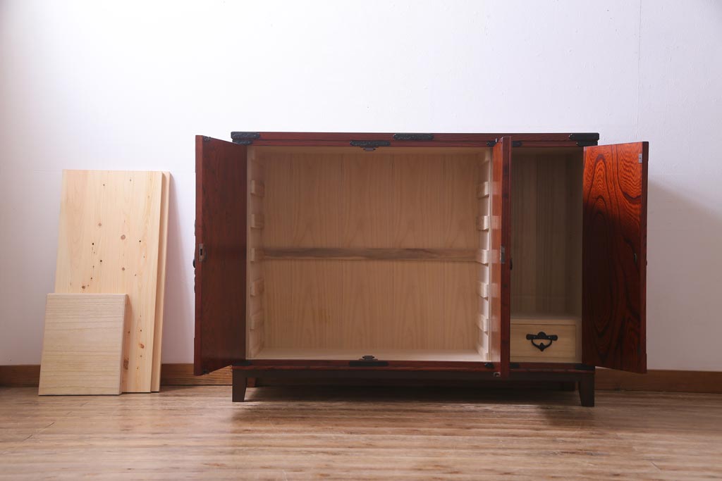 アンティーク家具　当店リメイク　岩谷堂箪笥　収納棚として使える2way脚付サイドボード(衣装箪笥、和タンス)