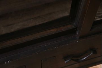アンティーク家具　和製アンティーク　ヒノキ材　近江産　貫禄ある佇まいが魅力の関西収納棚(重ね収納棚、水屋箪笥)