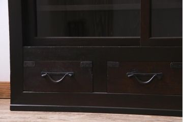 アンティーク家具　和製アンティーク　ヒノキ材　近江産　貫禄ある佇まいが魅力の関西収納棚(重ね収納棚、水屋箪笥)