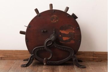 アンティーク雑貨 イギリスアンティーク HARRODS 手回し式 ナイフクリーナー・シャープナー(包丁研ぎ機、ディスプレイ)