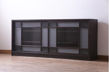 ラフジュ工房オリジナル　古建具リメイク　結霜ガラスとすりガラスが雰囲気引き立てる収納棚(リビングボード、戸棚)