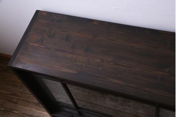 ラフジュ工房オリジナル　古建具リメイク　結霜ガラスとすりガラスが雰囲気引き立てる収納棚(リビングボード、戸棚)