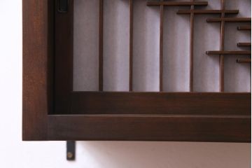 ラフジュ工房オリジナル　障子戸リメイク　組子が目を引く小振りな壁掛け戸棚(ウォールシェルフ、書院戸)(1)
