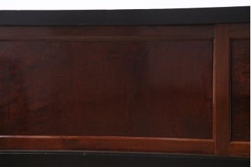 アンティーク家具　和製アンティーク　米沢産　漆塗り　ケヤキの玉杢が美しい脚付きローボード(収納棚、戸棚)