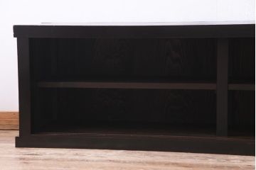 アンティーク家具　和製アンティーク　米沢産　漆塗り　ケヤキの玉杢が美しい収納棚(ローボード、戸棚)