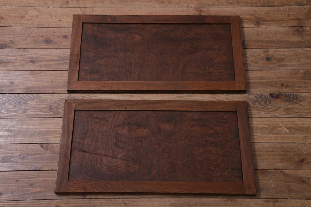 アンティーク家具　和製アンティーク　米沢産　漆塗り　ケヤキの玉杢が美しい収納棚(ローボード、戸棚)