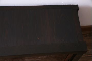 アンティーク家具　和製アンティーク　米沢産　漆塗り　ケヤキの玉杢が美しい収納棚(ローボード、戸棚)