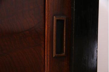 アンティーク家具　和製アンティーク　米沢産　漆塗り　ケヤキの玉杢が美しい収納棚(ローボード、戸棚)