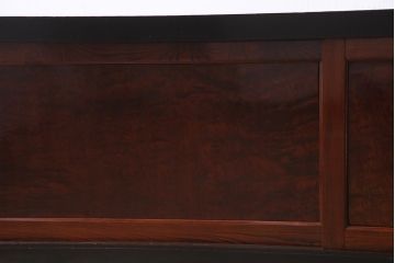 アンティーク家具　和製アンティーク　米沢産　漆塗り　ケヤキの玉杢が美しい収納棚(ローボード、戸棚)