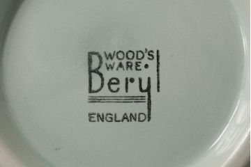 アンティーク雑貨　イギリスビンテージ　Woods ware(ウッズウエア)　Beryl(ベロル)　ティーポット