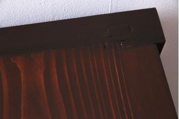 アンティーク家具　和製アンティーク　前面ケヤキ材　漆塗り　モダンな米沢箪笥サイドボード(リビングボード、チェスト、和タンス)