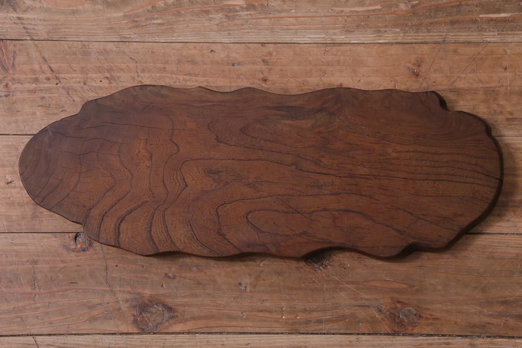 アンティーク雑貨　和製アンティーク　ケヤキ材一枚板　シンプルな飾り台(台座、ディスプレイ)