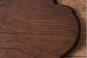 アンティーク雑貨　和製アンティーク　ケヤキ材一枚板　シンプルな飾り台(台座、ディスプレイ)