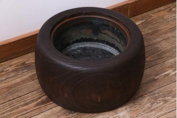 アンティーク雑貨　和製アンティーク　風情のある木の質感のくりぬき火鉢(刳り貫き火鉢、手あぶり)