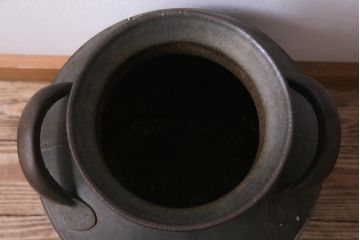 アンティーク雑貨　昭和レトロ　錆びついた質感がお洒落なミルク缶(牛乳缶、ディスプレイ)