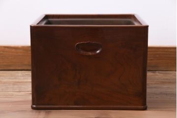 アンティーク雑貨　大正昭和初期　桑材　漆塗り　品の良い和の雰囲気漂う指物家具の角火鉢(手あぶり)