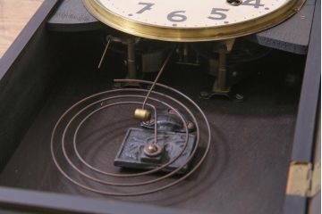 アンティーク雑貨　昭和初期　RYUSUISHA(龍水社)製　ノスタルジックな雰囲気がお洒落な壁掛け時計(柱時計、振り子時計)