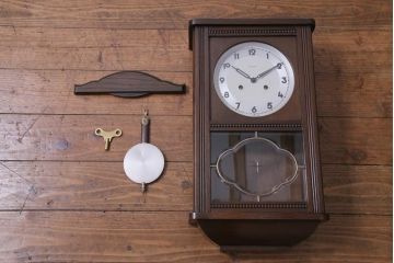 アンティーク雑貨　ドイツ　KIENZLE(キンツレ)　手巻き式　品のあるデザインが魅力的な柱時計(振り子時計、掛け時計)