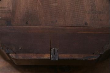 アンティーク雑貨　横浜エムズイ商会　手巻き式　クラシカルで上品な柱時計(振り子時計、掛け時計)