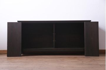 ラフジュ工房オリジナル　ケヤキ材製の古い引戸を活用した味わいのある戸棚(収納棚)