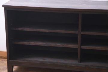 ラフジュ工房オリジナル　ケヤキ材製の古い引戸を活用した味わいのある戸棚(収納棚)